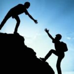 نشرة رقم سبتمبر 2025 المقال الثاني مساعدة الغرباء